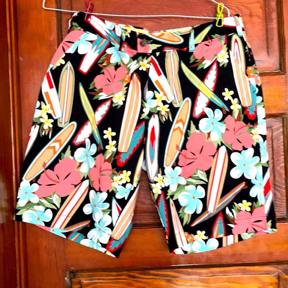 Men’s surf print shorts